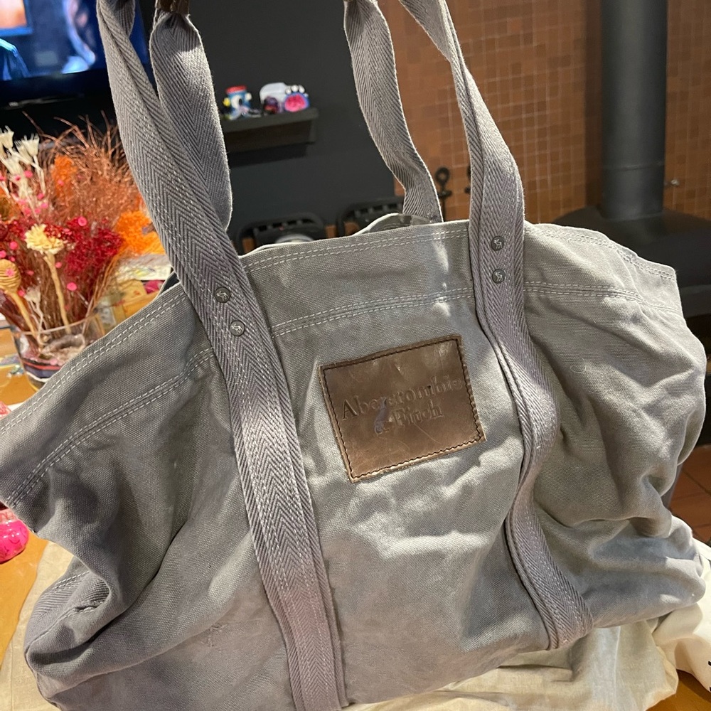 Abercrombie & Fitch gray canvas bag from the early 2000s